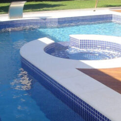 Piscina com Revestimento Céu 1160